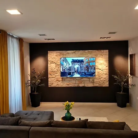 Apartment Golden Gate